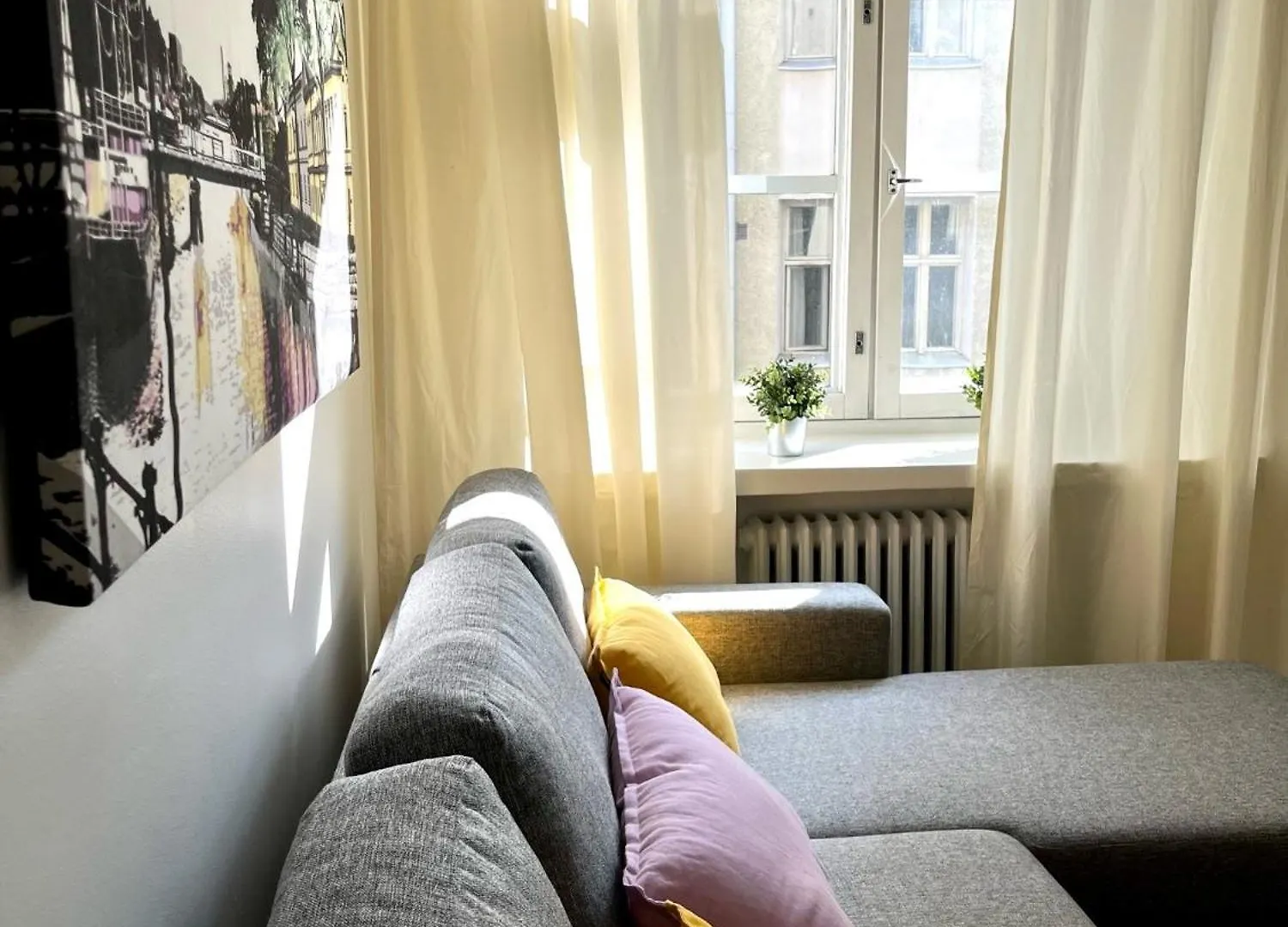 Design Stay In The Heart Of Punavuori Helsinki Apartment